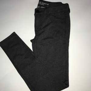NWOT American Eagle charcoal jeggings